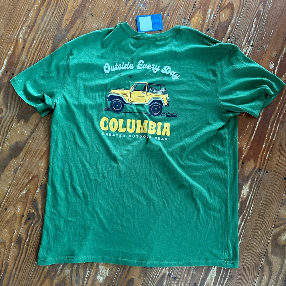 Columbia Men's Green Outdoor Graphic Tee